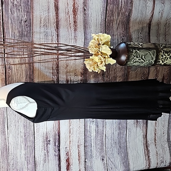 NEW i.e. PETITE BLACK LINED SLEEVELESS CICKTAIL DRESS - Picture 9 of 13